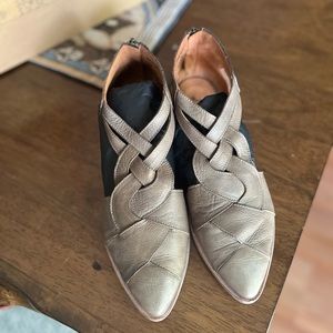 Free people wanderlusts flat